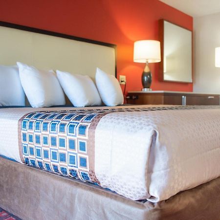Spencer Inn & Suites מראה חיצוני תמונה